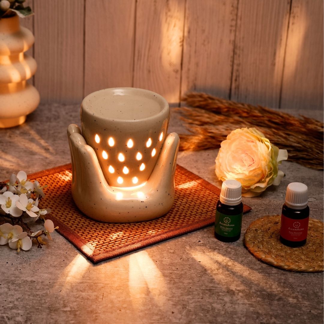 Sculpted Hand Shaped Electric Diffuser - White